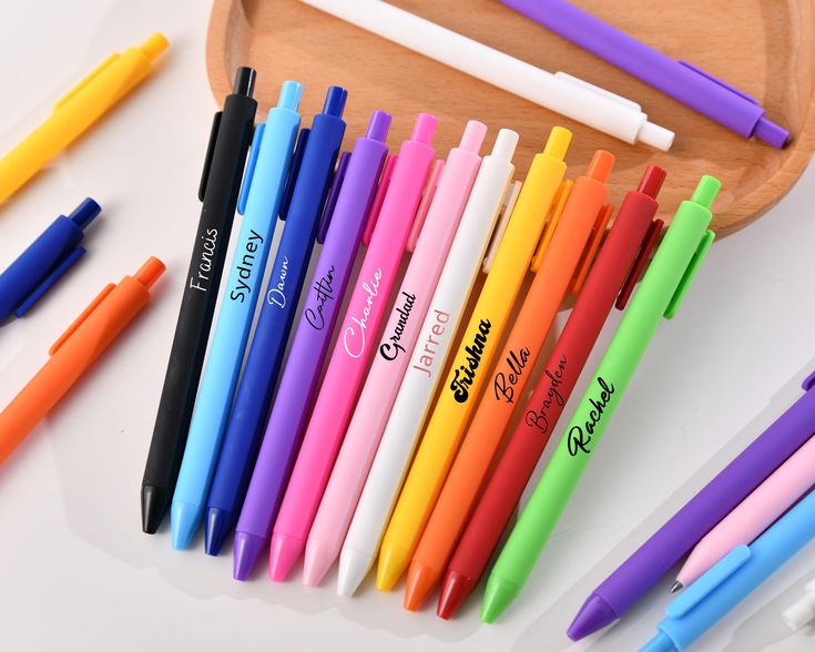 Engraved personalized pen